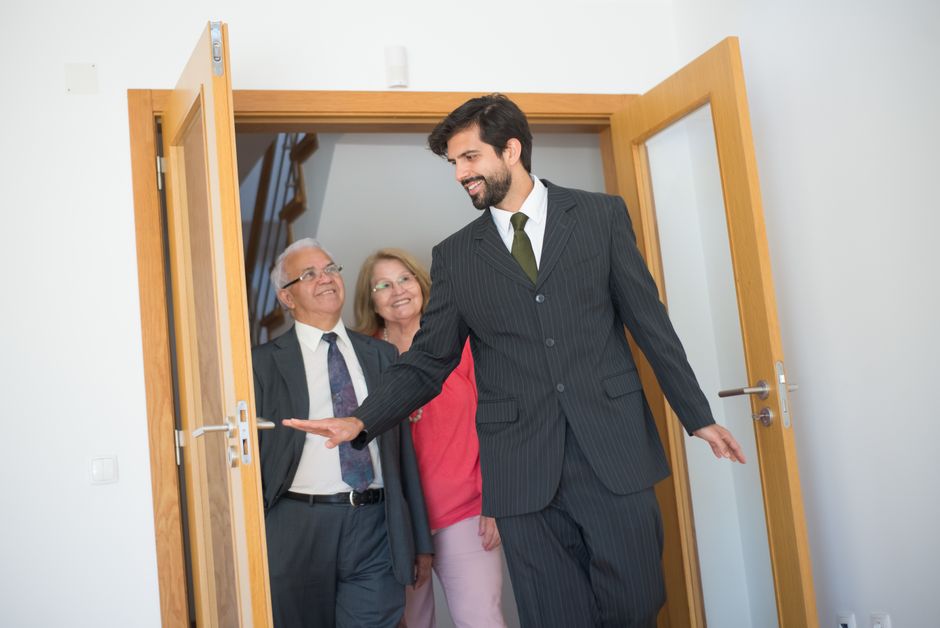 Which Senior Living Option Near Home Is Right for My Parent?